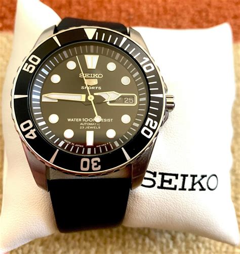 seiko snzf17 vs rolex submariner|seiko 5 snzf17 review.